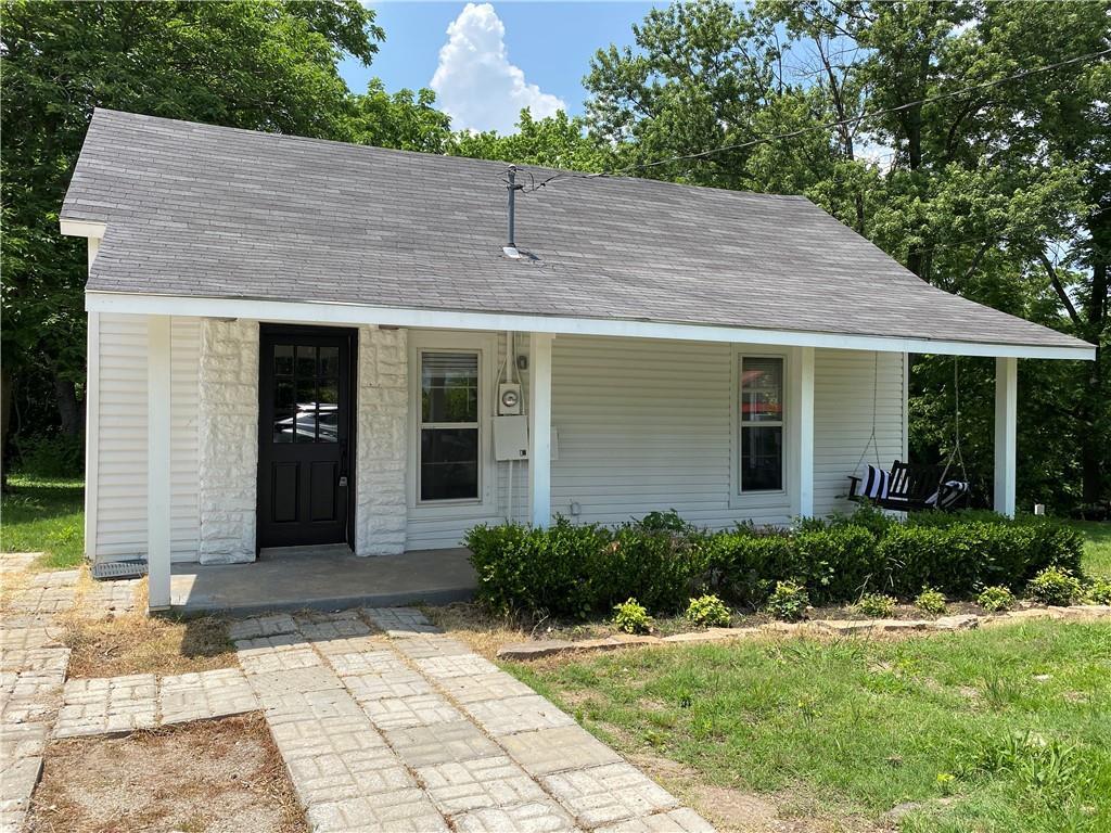Foto principal - 318 N C St