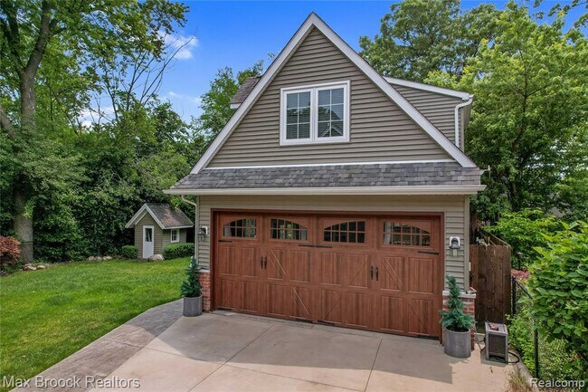 Foto del edificio - 2120 Buckingham Ave