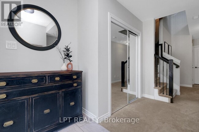 Building Photo - 815 Kiniw Private