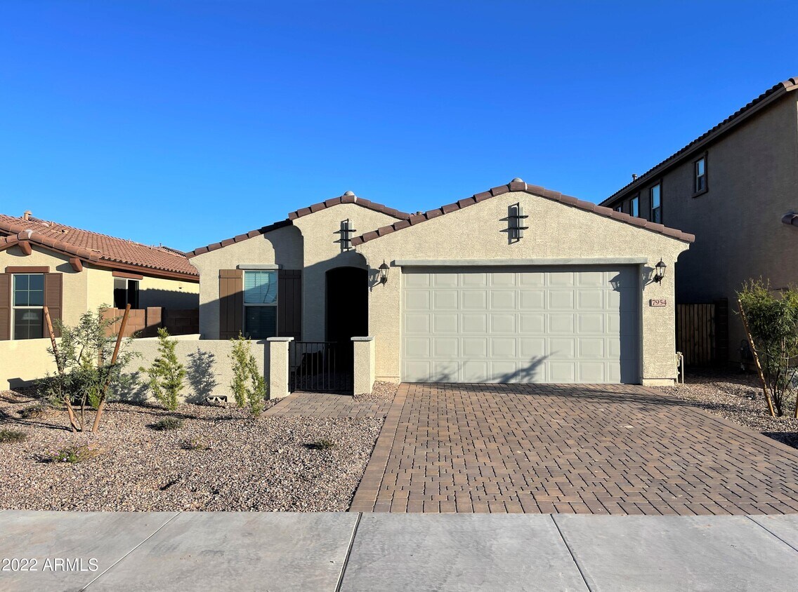 7954 W Medlock Dr, Glendale, AZ 85303 House Rental in Glendale, AZ