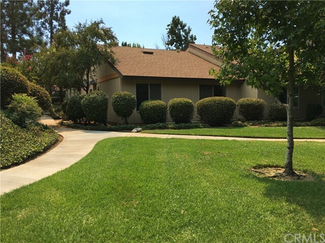 Primary Photo - 461 Shadyglen Ln