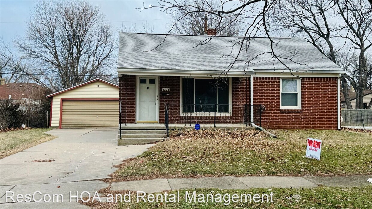 2 br, 1 bath House 2208 E Shady Brook House Rental in Wichita, KS