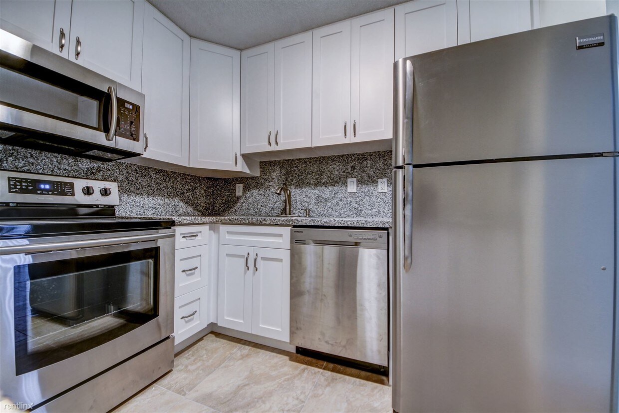 Foto principal - 7021 SW 129th Ave