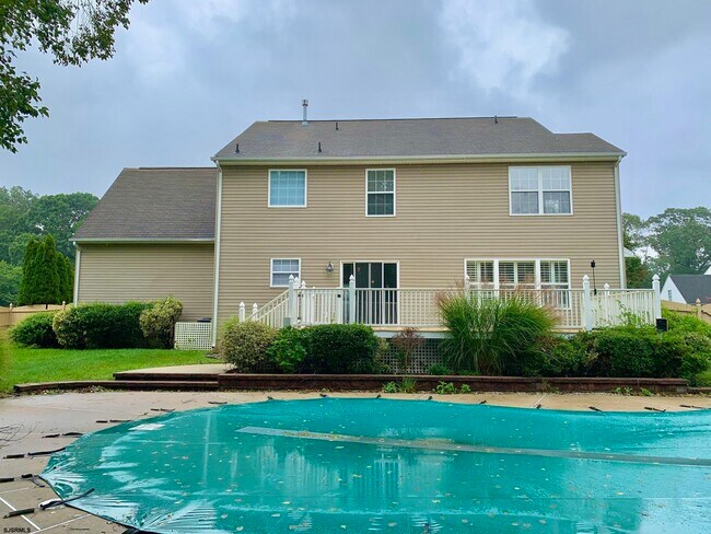 Building Photo - 305 Joann Dr