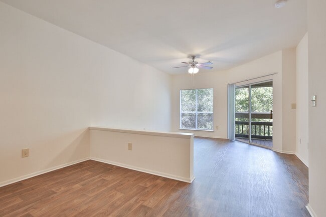 Building Photo - ARIUM Grove Walk