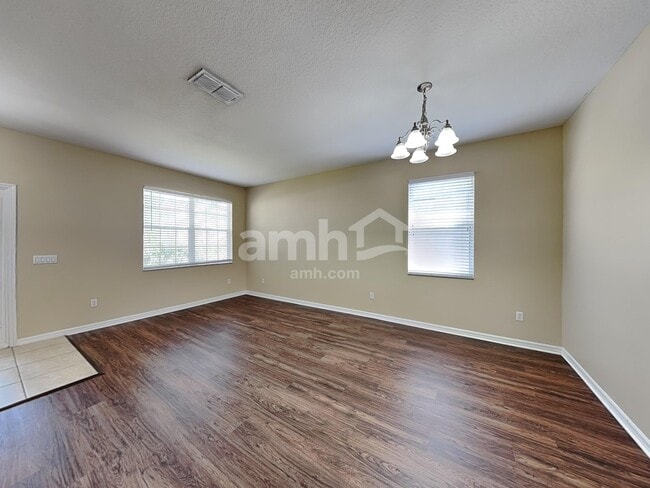 Building Photo - 1942 Beardsley Dr