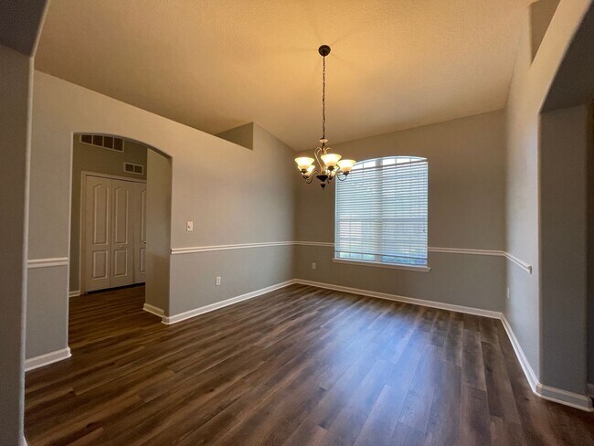 Foto del edificio - ** Coming Soon ** 3 Bedroom in Plum Tree