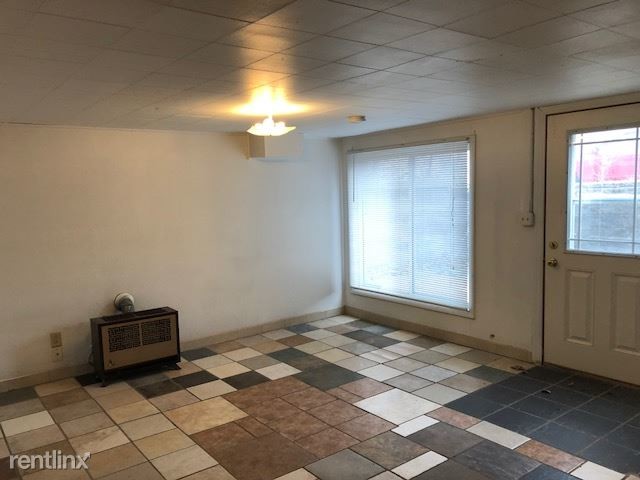 Building Photo - 1 br, 1 bath  - 317 1/2 Myrtle Ave