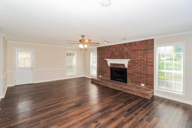Building Photo - 6465 Baird Ln