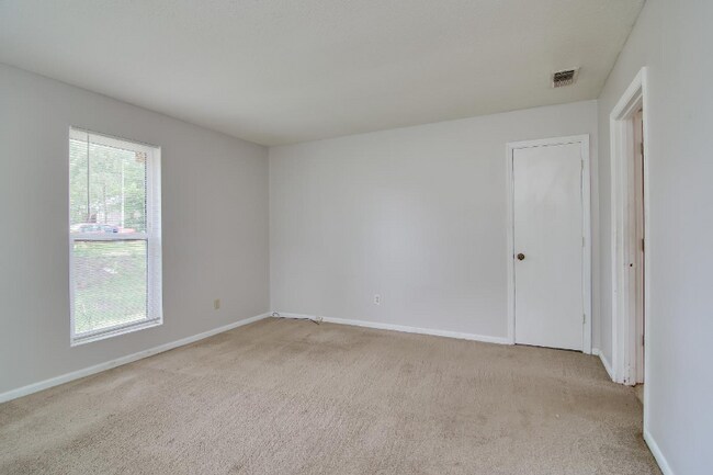 Building Photo - 2294 Winston Way