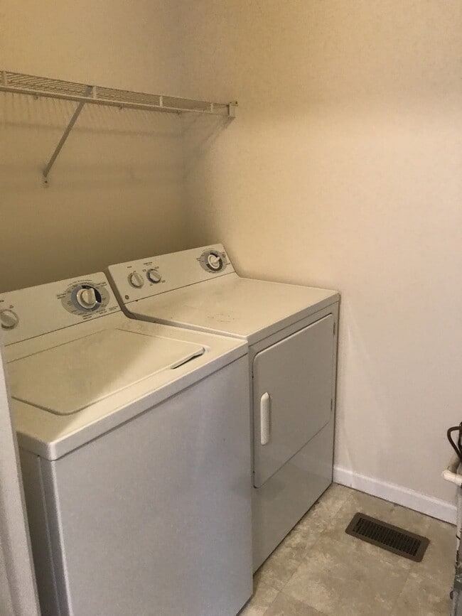 Foto del edificio - Townhouse in King George