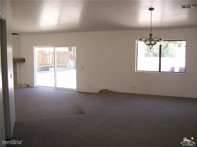 Building Photo - 79040 Delta St