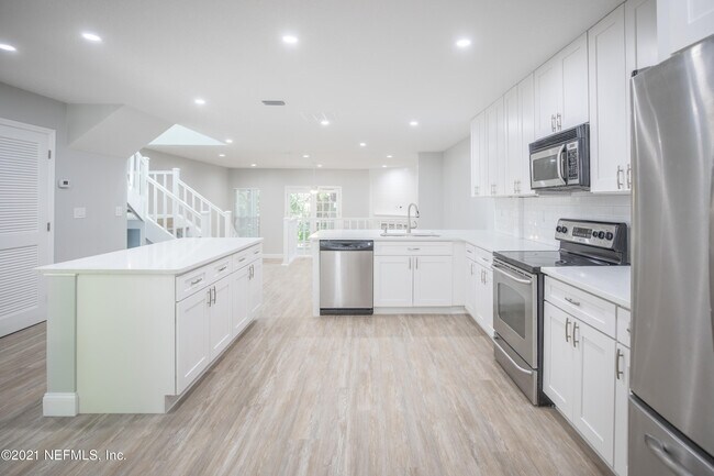 Building Photo - 1729 Ocean Grove Dr