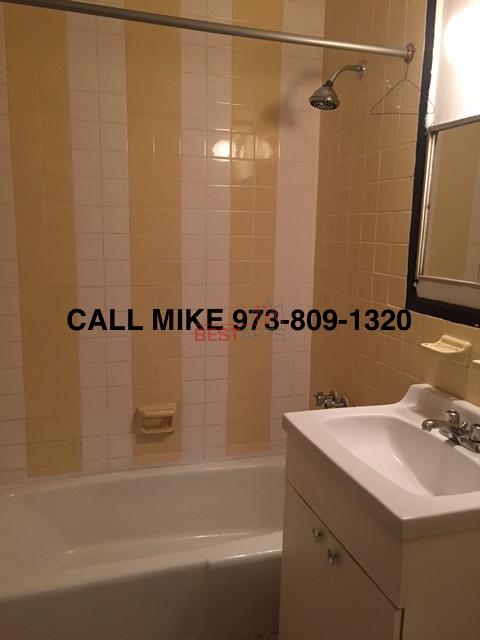 Foto del edificio - 227 E 5th St