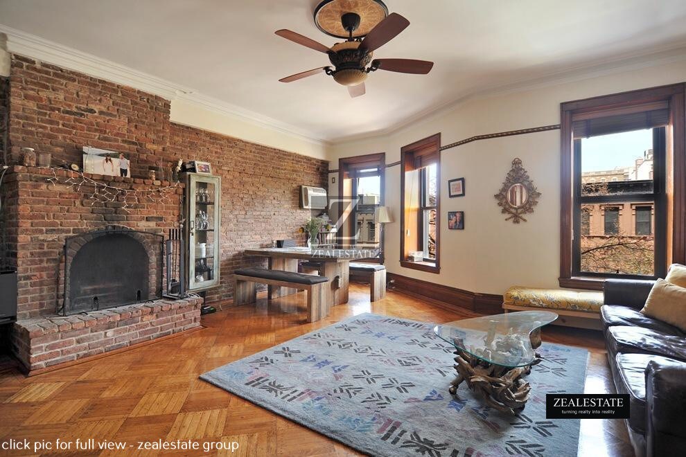 Primary Photo - 420 8th St