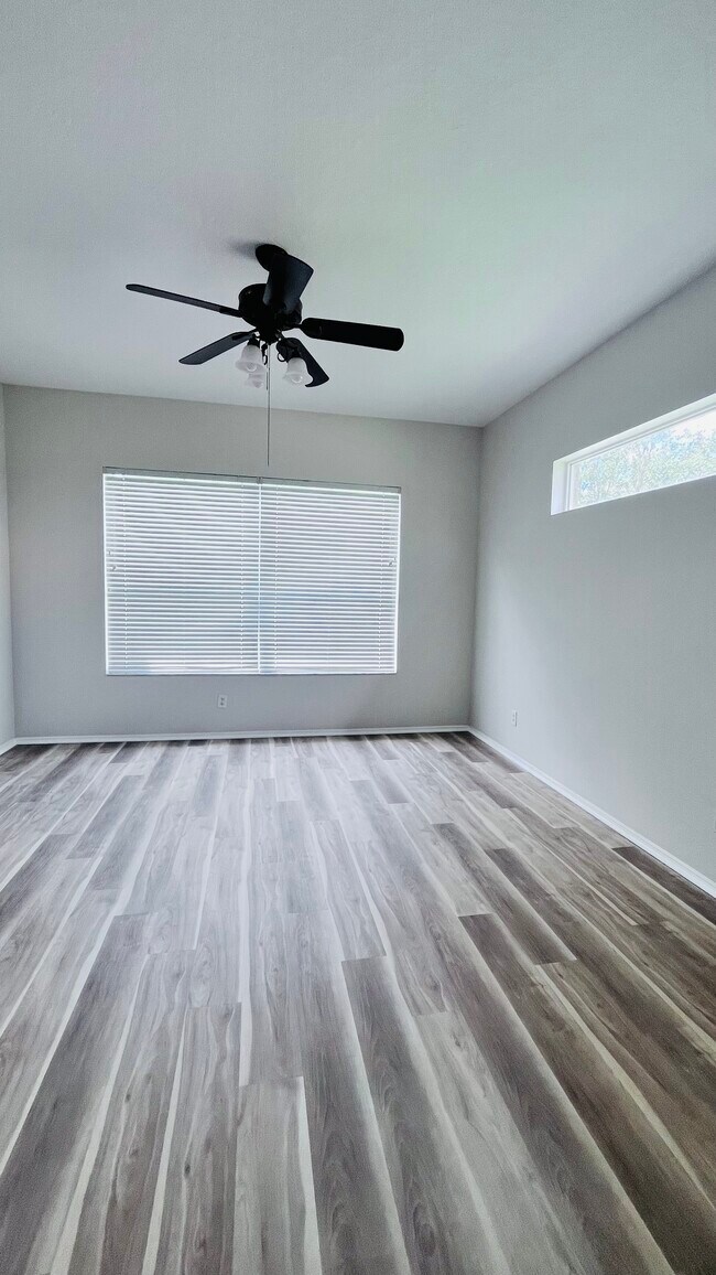 Foto del edificio - 4006 3rd Ave E