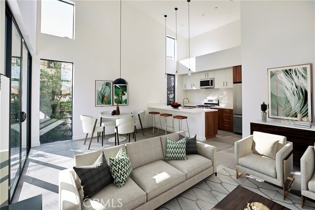 Foto del edificio - 929 E 68th St