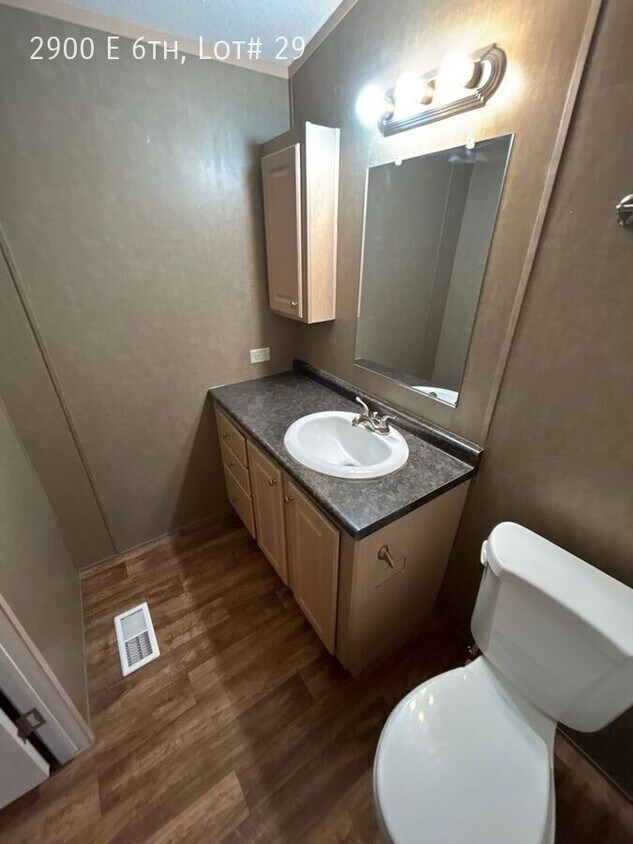 Photo - 2900 E 6th, Lot# 29-