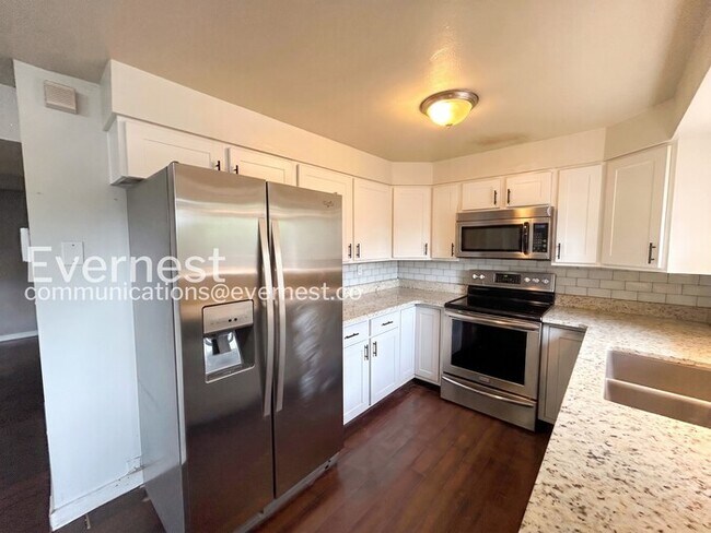 Foto del edificio - 5550 Lantana Cir