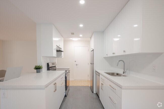 1 chambre, 1 salle de bain - 58,5 m² - Cuisine - 329 The West Mall