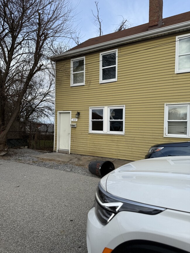 Building Photo - 1010 Weston Wy