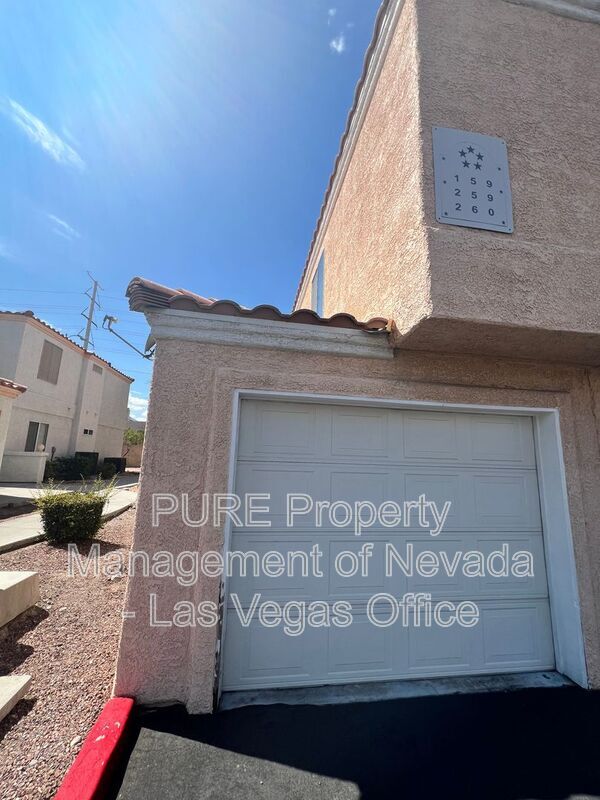 Building Photo - 8452 Boseck Dr