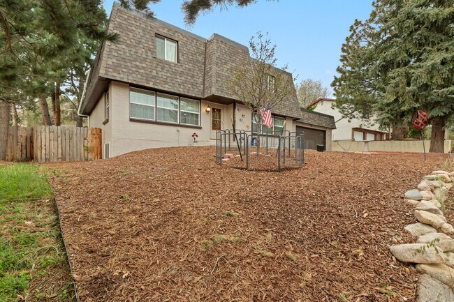 Foto del edificio - 2407 Virgo Dr