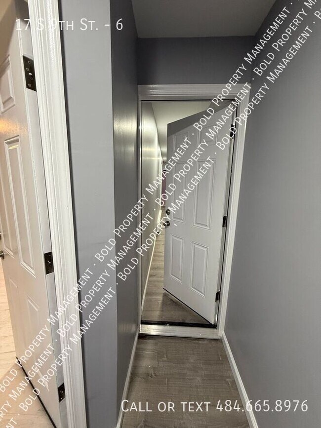 Foto del edificio - 17 S 9th St