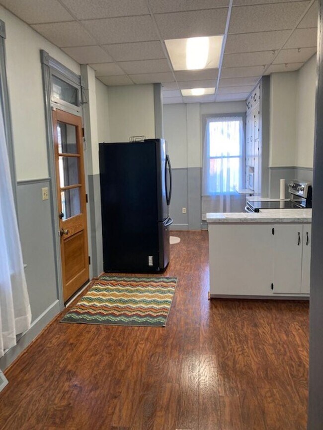 Foto del edificio - 3 br, 2 bath House - 15 E BAHNEY AVE