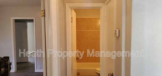 Foto del edificio - 1425 40th St S