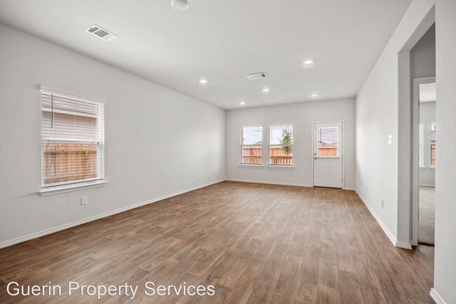 Foto del edificio - 3 br, 2.5 bath House - 15639 Garam Trail