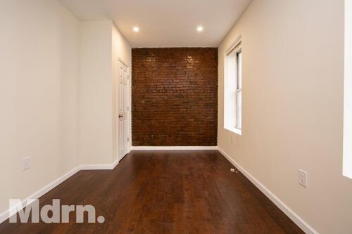 Building Photo - 719 W 180th St