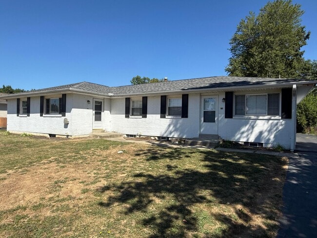Building Photo - 480 Diven Ln