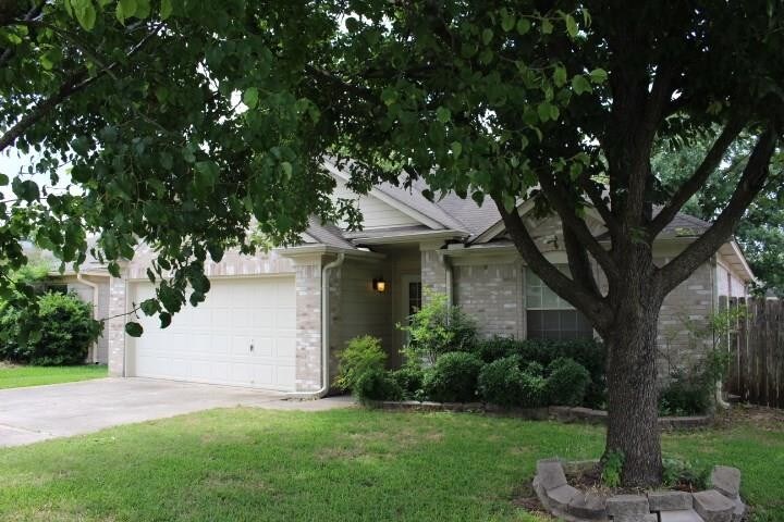Primary Photo - 1509 Black Locust Drive West