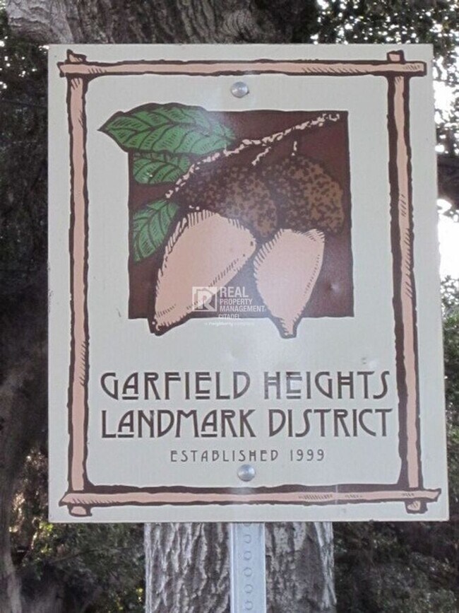 Foto del edificio - 170 E Claremont St