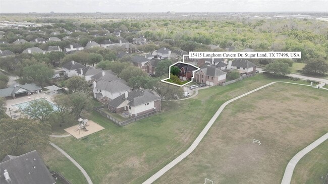 Building Photo - 15415 Longhorn Cavern Dr