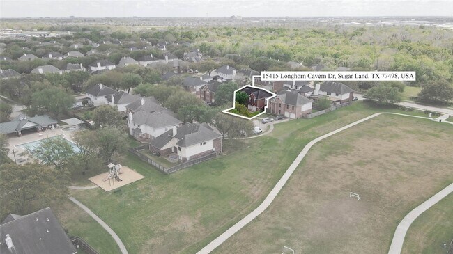 Foto del edificio - 15415 Longhorn Cavern Dr
