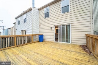 Building Photo - 9428 Orbitan Ct