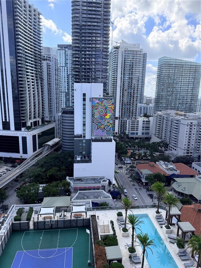 Foto del edificio - 801 S Miami Ave