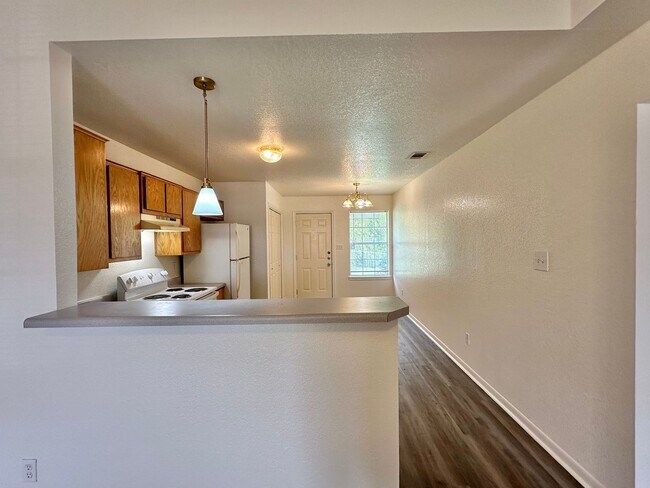 Foto del edificio - 3509 Westwood Dr
