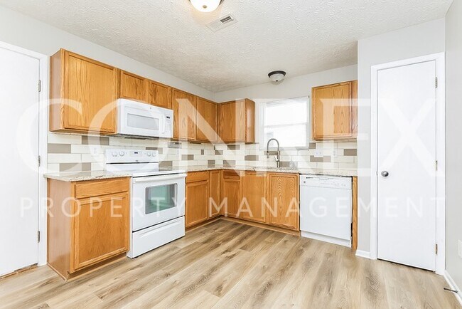 Foto del edificio - 5389 Blanchard Dr