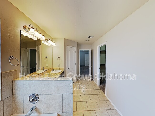 Building Photo - 2708 Busheywood Dr