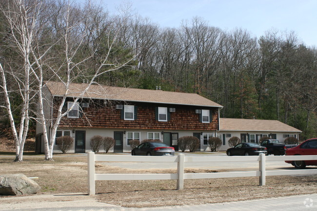 Building Photo - The Village at Killingly