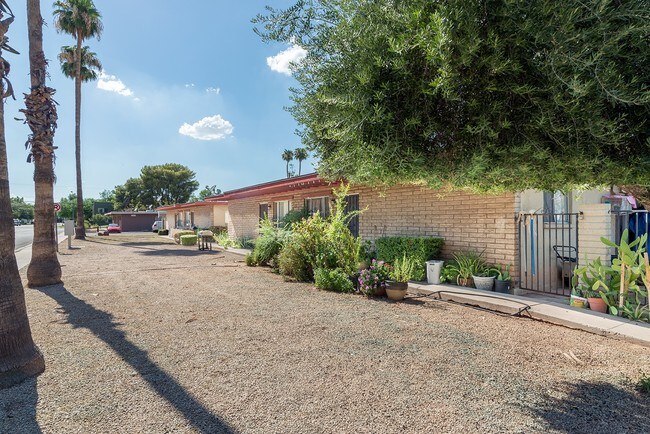 Fachada del edificio - 902 and 908 W. 2nd Street