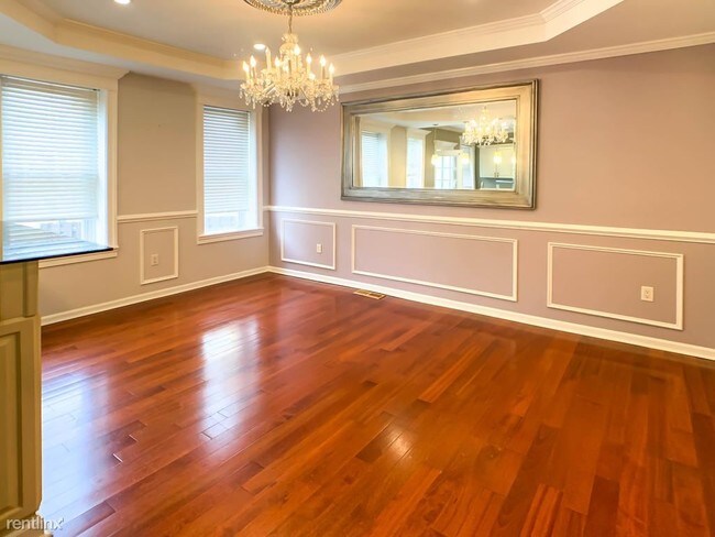 Foto del edificio - 344 E 33rd St