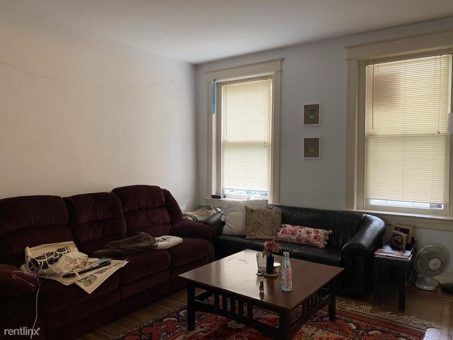 Building Photo - 5 br, 2 bath House - 1660 Hobart St NW