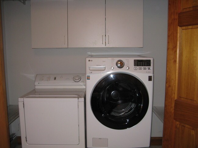 Lavadero - 200 7th St