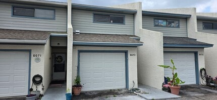 Building Photo - 6073 E Hwy 98