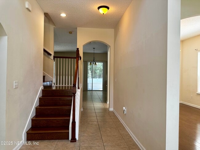 Building Photo - 300 Candlebark Dr