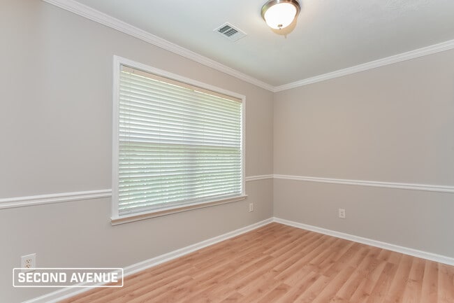 Foto del edificio - 3748 White Pine Rd